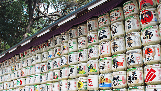 地区神社奉献酒